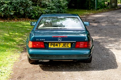 Lot 111 - 1997 Mercedes-Benz SL 320