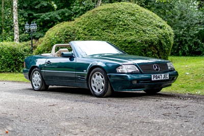 Lot 111 - 1997 Mercedes-Benz SL 320