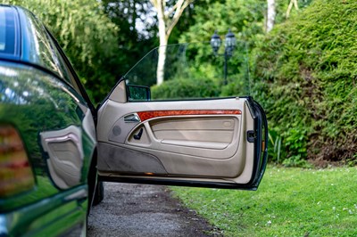 Lot 111 - 1997 Mercedes-Benz SL 320