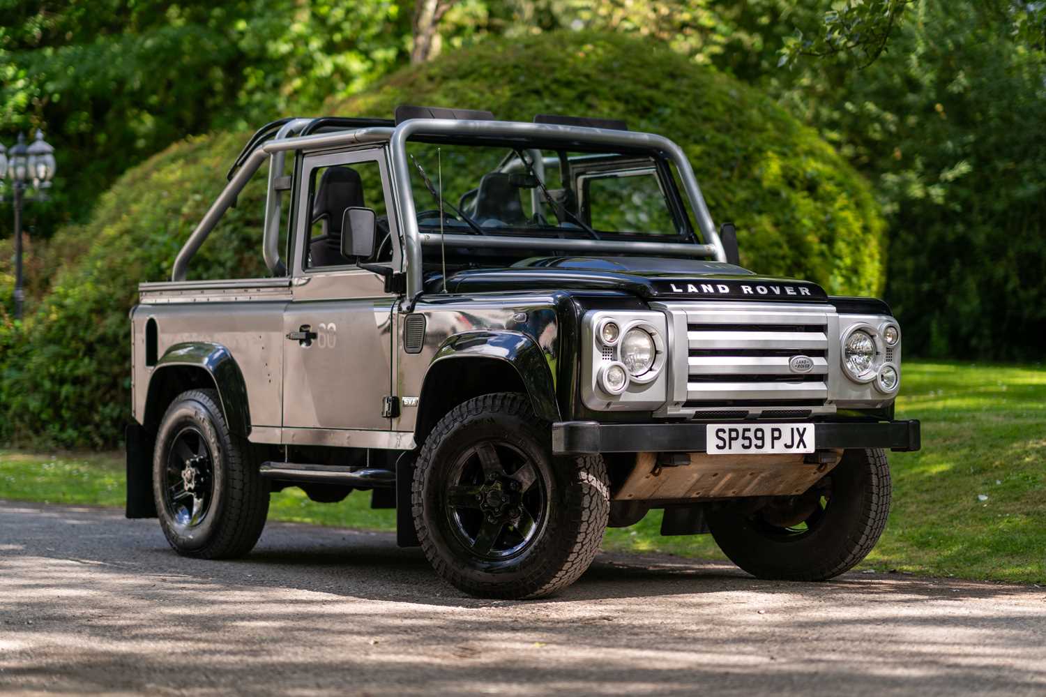 Lot 66 - 2009 Land Rover 90 SVX 60th Anniversary Limited Edition No.266
