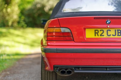 Lot 41 - 1997 BMW 328i Convertible