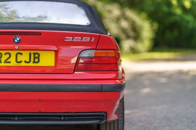 Lot 41 - 1997 BMW 328i Convertible