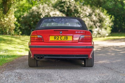 Lot 41 - 1997 BMW 328i Convertible