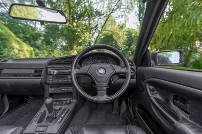 Lot 41 - 1997 BMW 328i Convertible