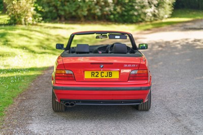 Lot 41 - 1997 BMW 328i Convertible