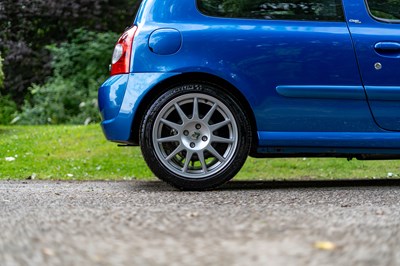 Lot 65 - 2003 Renault Clio II RS 172 Cup