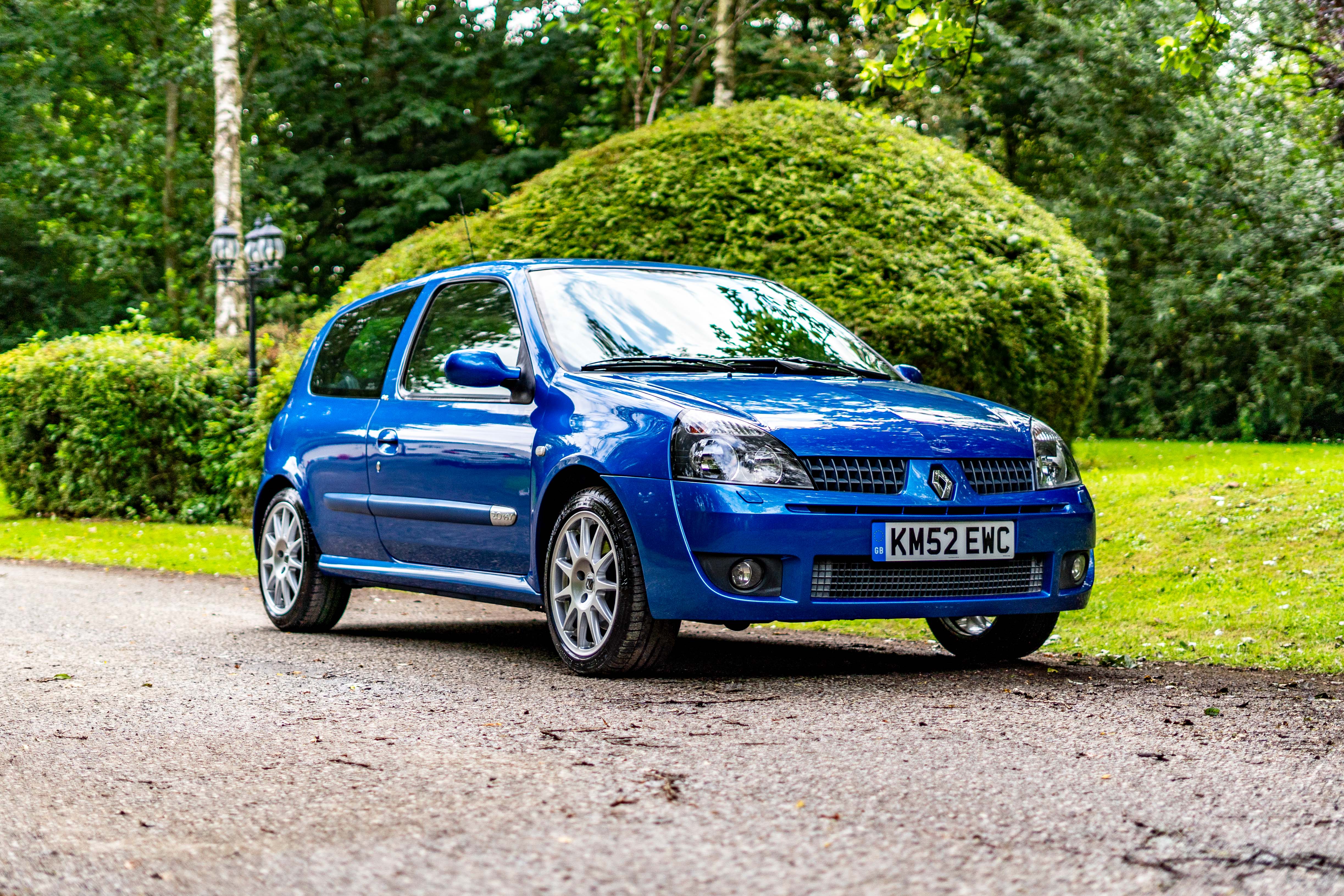 Lot 65 - 2003 Renault Clio II RS 172 Cup