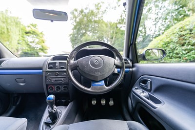 Lot 65 - 2003 Renault Clio II RS 172 Cup