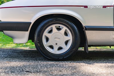 Lot 37 - 1985 Ford Capri 2.8i Special