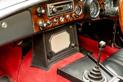 Lot 43 - 1971 MGB GT