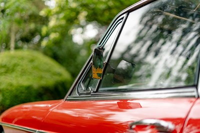 Lot 43 - 1971 MGB GT