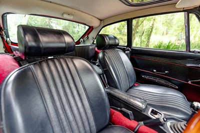 Lot 43 - 1971 MGB GT