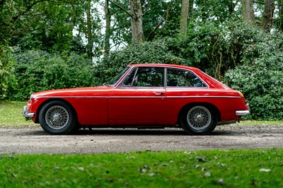 Lot 43 - 1971 MGB GT