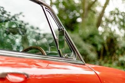 Lot 43 - 1971 MGB GT