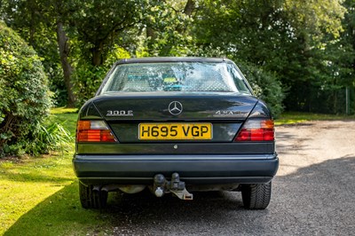 Lot 97 - 1990 Mercedes-Benz 300 E 4matic