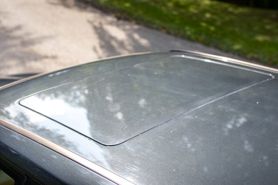 Lot 97 - 1990 Mercedes-Benz 300 E 4matic