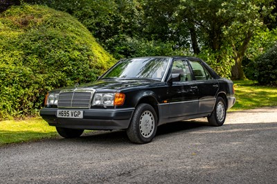 Lot 97 - 1990 Mercedes-Benz 300 E 4matic
