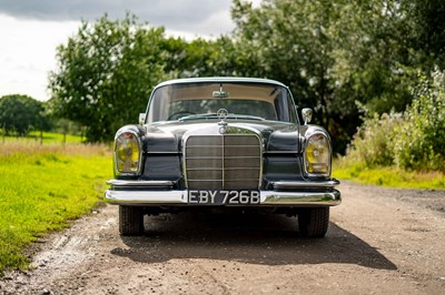 Lot 70 - 1964 Mercedes-Benz 220B