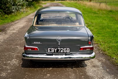 Lot 70 - 1964 Mercedes-Benz 220B
