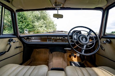 Lot 70 - 1964 Mercedes-Benz 220B