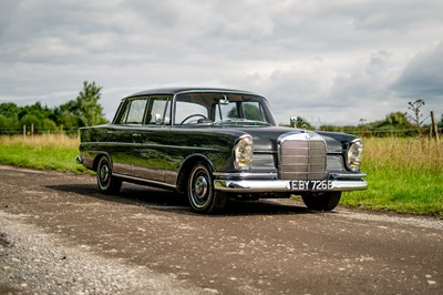 Lot 70 - 1964 Mercedes-Benz 220B