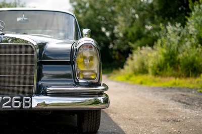 Lot 70 - 1964 Mercedes-Benz 220B