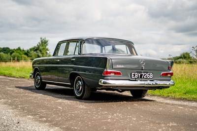 Lot 70 - 1964 Mercedes-Benz 220B