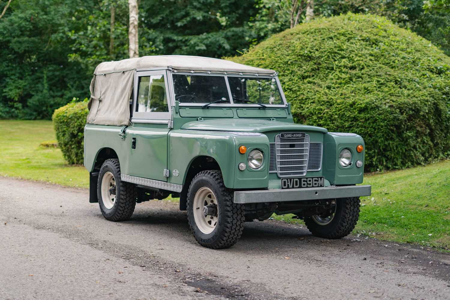 Lot 68 - 1973 Land Rover 88