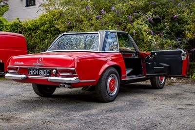Lot 71 - 1965 Mercedes-Benz 230SL Pagoda