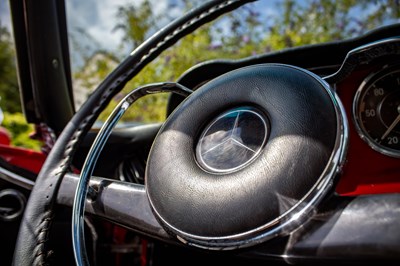 Lot 71 - 1965 Mercedes-Benz 230SL Pagoda