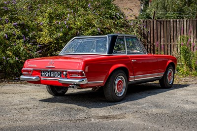 Lot 71 - 1965 Mercedes-Benz 230SL Pagoda