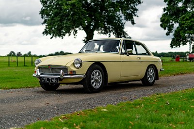 Lot 44 - 1970 MGB GT