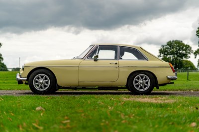 Lot 44 - 1970 MGB GT
