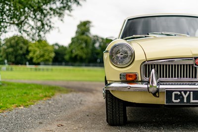 Lot 44 - 1970 MGB GT