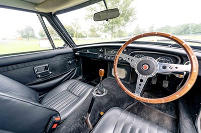 Lot 44 - 1970 MGB GT