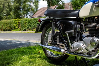 Lot 6 - 1967 Triumph TR6 R