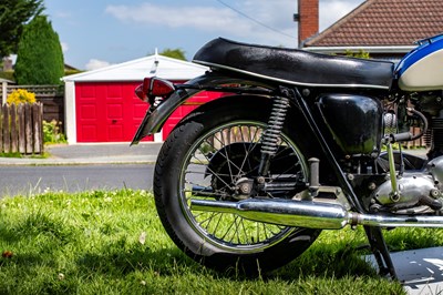 Lot 6 - 1967 Triumph TR6 R