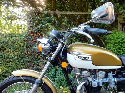 Lot 9 - 1973 Triumph Bonneville