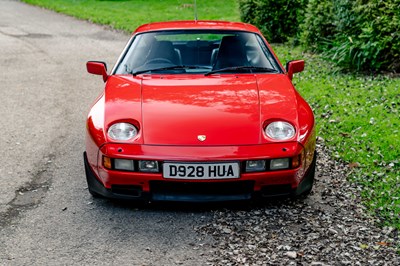 Lot 21 - 1986 Porsche 928 S2