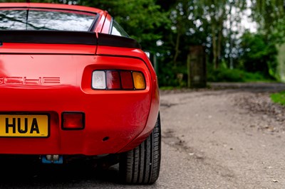 Lot 21 - 1986 Porsche 928 S2