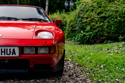 Lot 21 - 1986 Porsche 928 S2