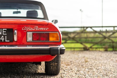 Lot 70 - 1973 Alfa Romeo Spider 2000 Veloce
