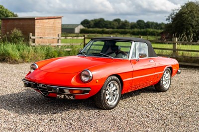 Lot 70 - 1973 Alfa Romeo Spider 2000 Veloce