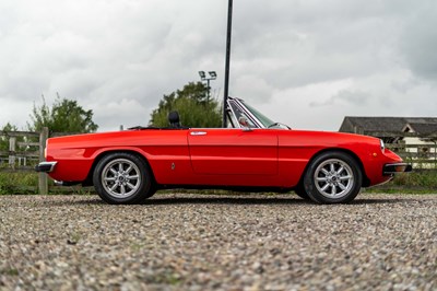 Lot 70 - 1973 Alfa Romeo Spider 2000 Veloce