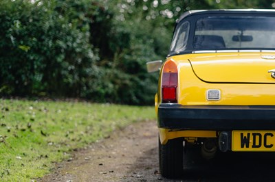 Lot 75 - 1977 MG Midget