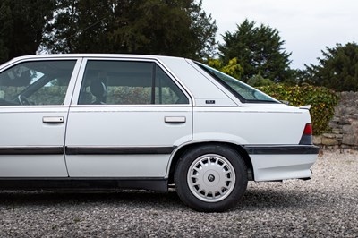 Lot 7 - 1991 Renault 25 TXE