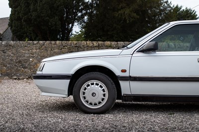 Lot 7 - 1991 Renault 25 TXE