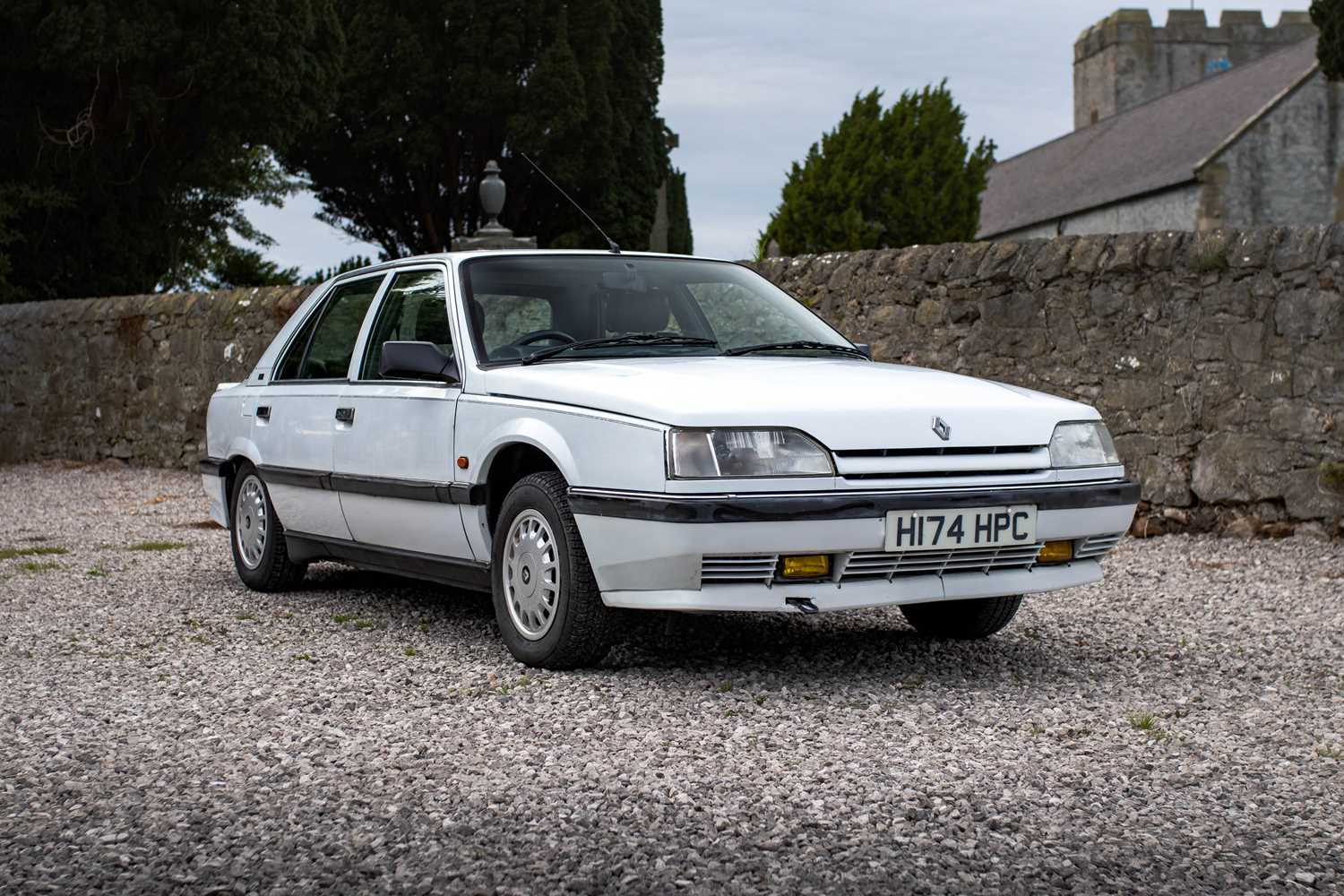 Lot 7 - 1991 Renault 25 TXE