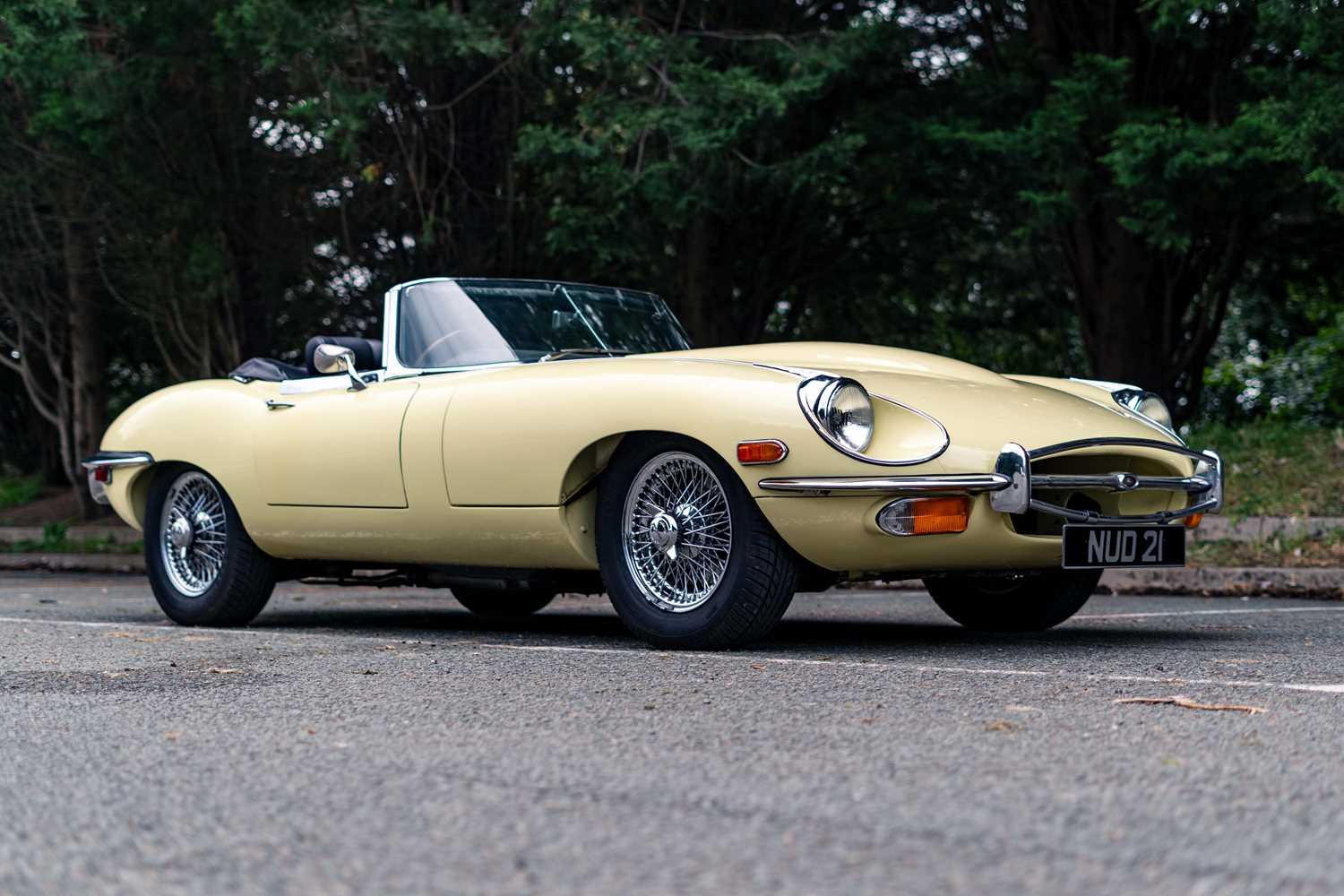 Lot 61 - 1969 Jaguar E-Type 4.2 Roadster