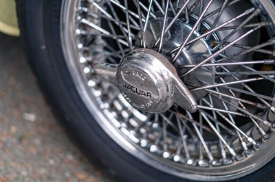 Lot 61 - 1969 Jaguar E-Type 4.2 Roadster